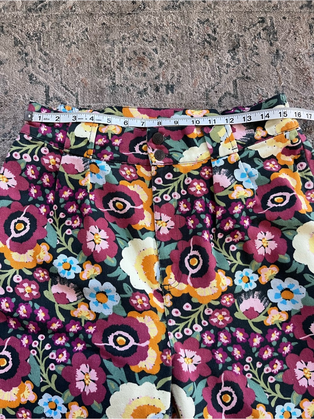 Lucy & Yak Floral Pants - Picture 5 of 11